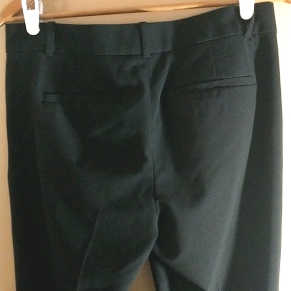 Ann Taylor black straight leg pants in size 6 EUC - Picture 5 of 6